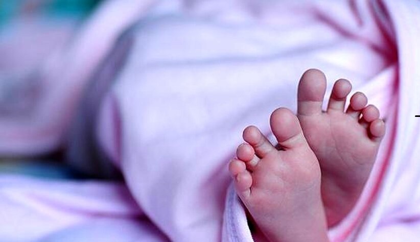 نوزاد رها شده در سطل زباله به بهزیستی سپرده شد