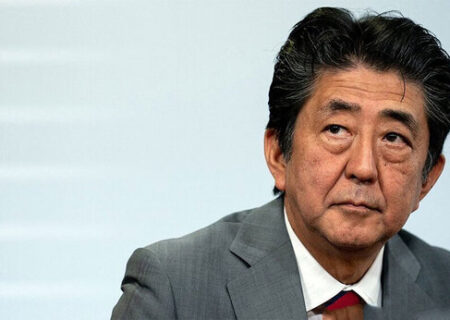 ماجرای ترور شینزو آبه چه بود؟ / تصاویری جدید از لحظه شلیک دو گلوله به نخست وزیر سابق ژاپن