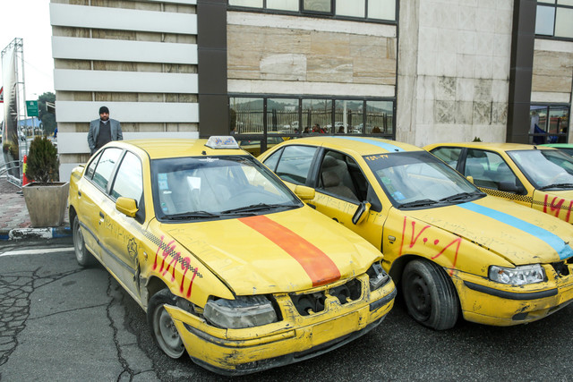 ثبت اطلاعات ۳۰۰۰ تاکسی پایتخت در طرح «لاگ هوشمند»/تاکسی‌های غیر فعال شناسایی شدند