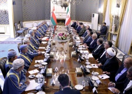 رئیس جمهور: روابط ایران و عمان از مرحله تجاری به مرحله سرمایه‌گذاری ارتقا یافته‌است