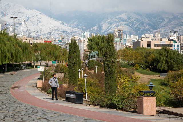 آسمان صاف و کمی ابری تهران/ کاهش دمای پایتخت در روزهای یکشنبه و دوشنبه