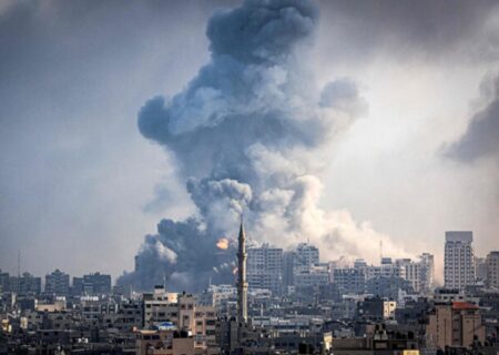حملات صهیونیست‌ها به مردم غزه با ۴۰۰۰ تن بمب