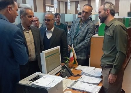 بازدید عضو هیات مدیره بیمه ایران از شعبه تخصصی غرب
