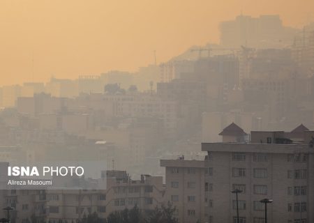 افزایش آلودگی هوای ۷ کلانشهر/ بارش باران و وزش باد در ۱۲ استان