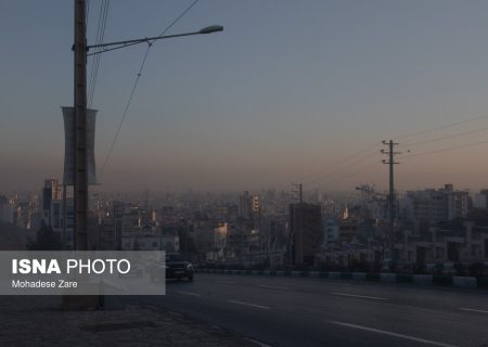 مدارس تهران بجز فیروزکوه تا پنج‌شنبه غیرحضوری شد/ دورکاری یک سومی کارکنان بااولویت گروههای حساس