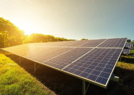 ظرفیت برخورداری ۳۰۰ روزه از انرژی خورشیدی طی سال