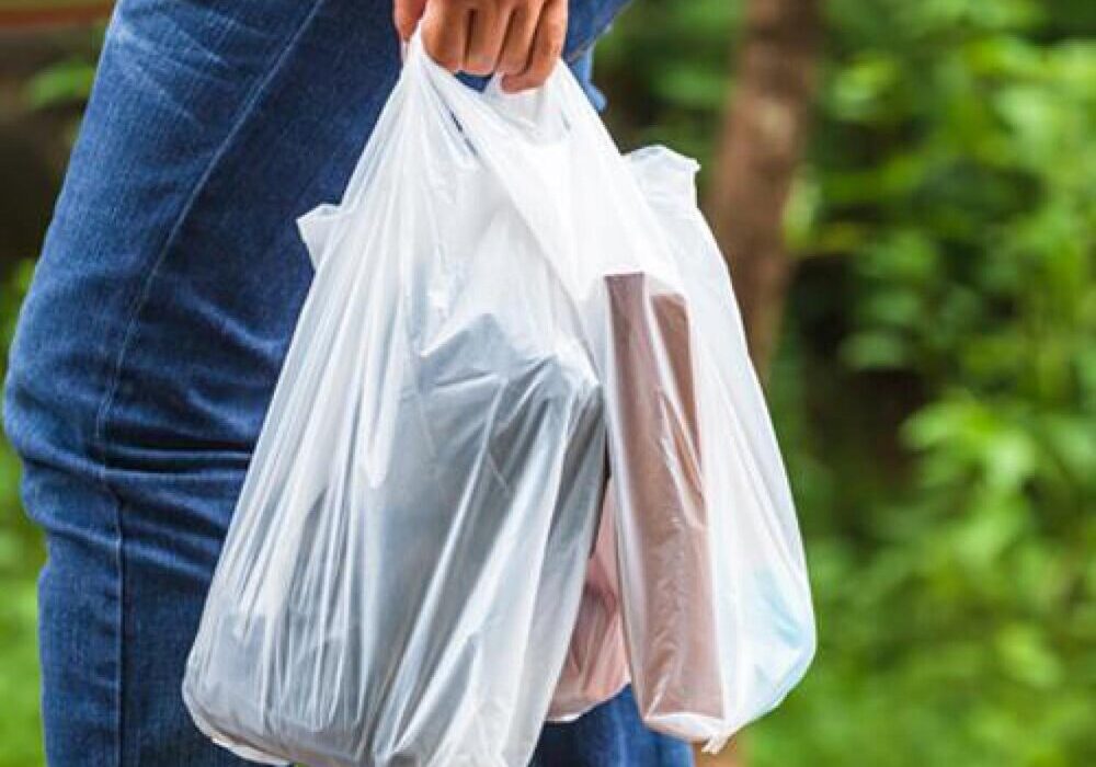 ممنوعیت توزیع رایگان کیسه‌های پلاستیکی/ مهلت ۵ ساله وزارت صمت برای حذف این کیسه‌ها
