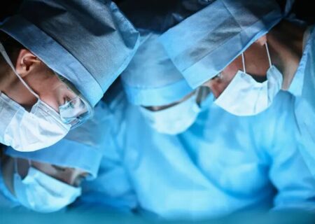وظیفه آموزش جراحان کشور از افتخارات چهل ساله جامعه جراحان