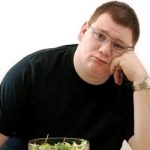 باور خوردن بعد از ساعت ۹ شب و چاقی، پشتوانه علمی قطعی ندارد